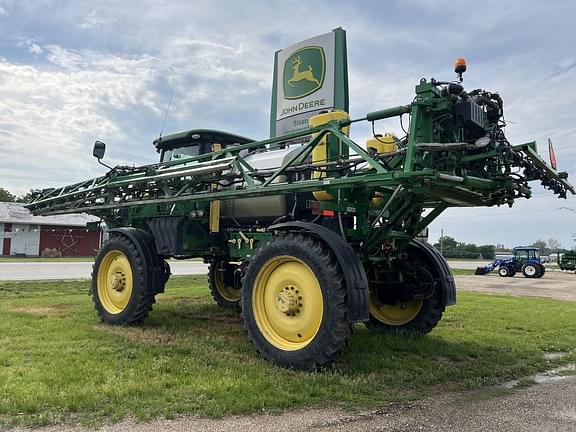 Image of John Deere R4038 equipment image 2