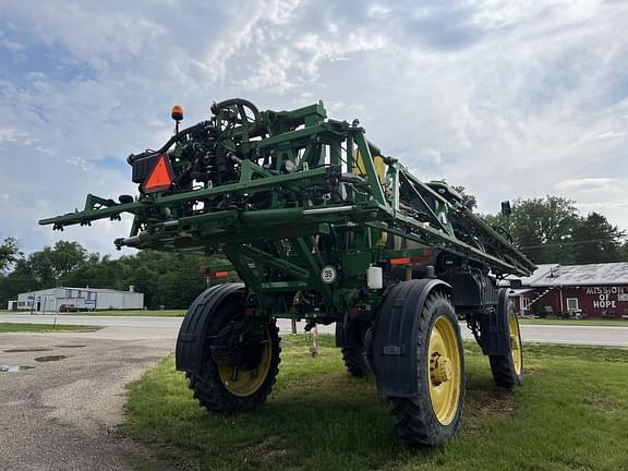 Image of John Deere R4038 equipment image 3