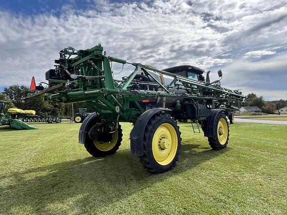 Image of John Deere R4038 equipment image 3