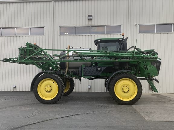 Main image John Deere R4038