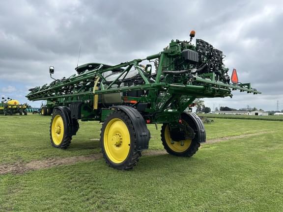 Image of John Deere R4038 equipment image 4