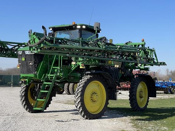 Image of John Deere R4038 equipment image 1