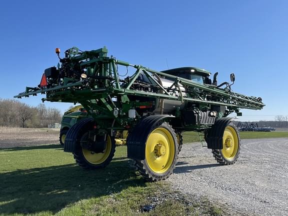 Image of John Deere R4038 equipment image 2