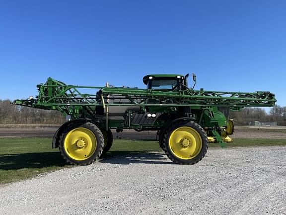 Image of John Deere R4038 equipment image 3