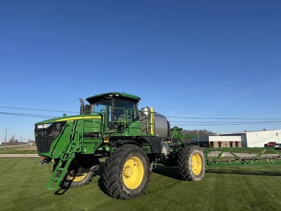 2018 John Deere R4038 Equipment Image0