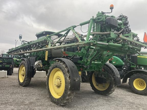 Image of John Deere R4038 equipment image 2