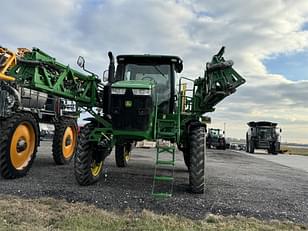 Main image John Deere R4038 4