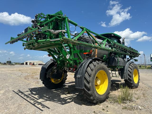 Image of John Deere R4038 equipment image 2