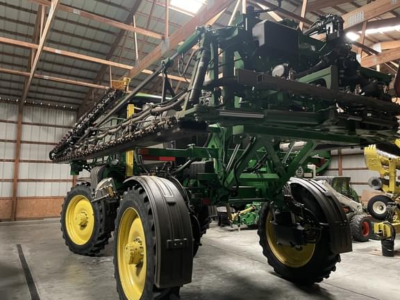 Image of John Deere R4038 equipment image 4