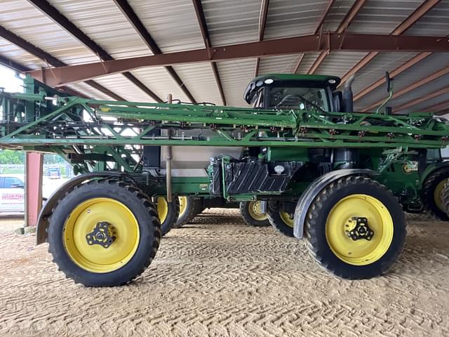 Image of John Deere R4038 equipment image 1