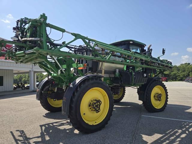 Image of John Deere R4038 equipment image 2