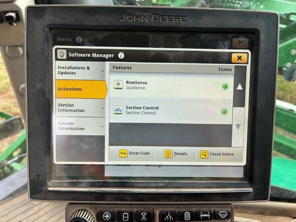 Image of John Deere R4038 equipment image 4