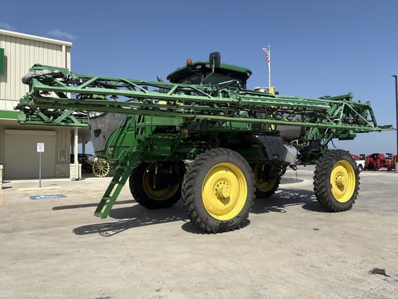 Image of John Deere R4038 equipment image 3