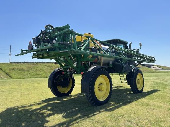 Image of John Deere R4038 equipment image 4