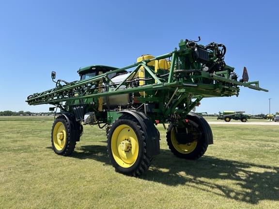 Image of John Deere R4038 equipment image 2