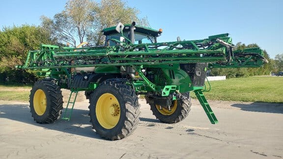 2018 John Deere R4038 Image