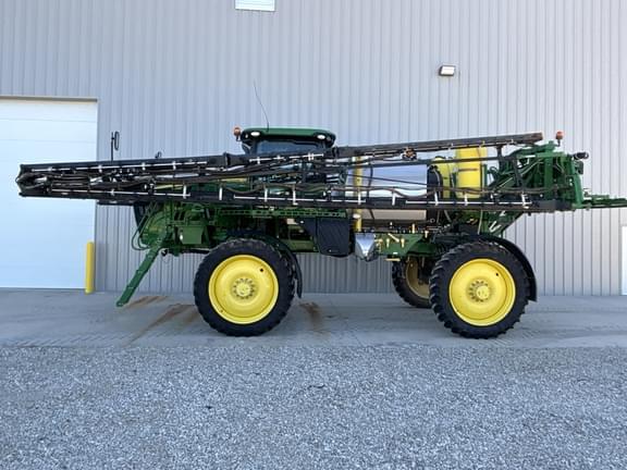Image of John Deere R4038 equipment image 1