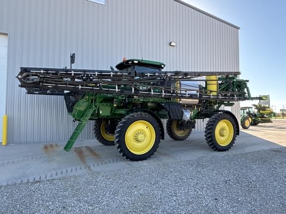 Image of John Deere R4038 equipment image 3