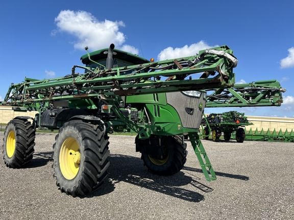 2018 John Deere R4038 Equipment Image0