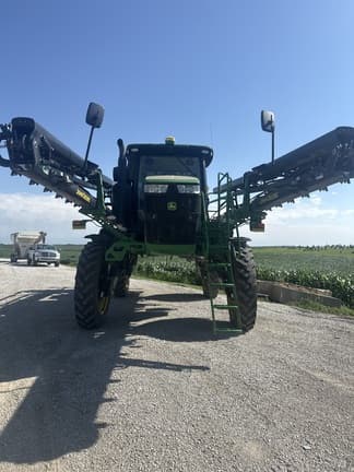 Image of John Deere R4038 equipment image 3