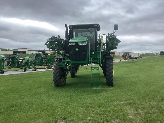 Image of John Deere R4038 equipment image 1