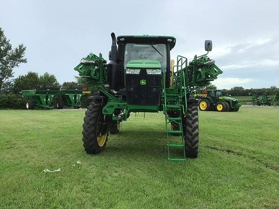 Image of John Deere R4038 equipment image 1