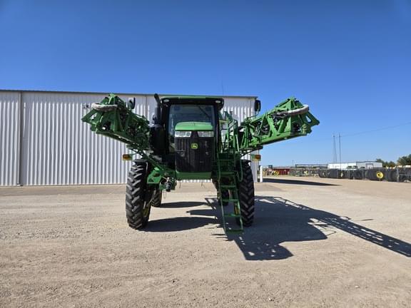 Image of John Deere R4038 equipment image 2