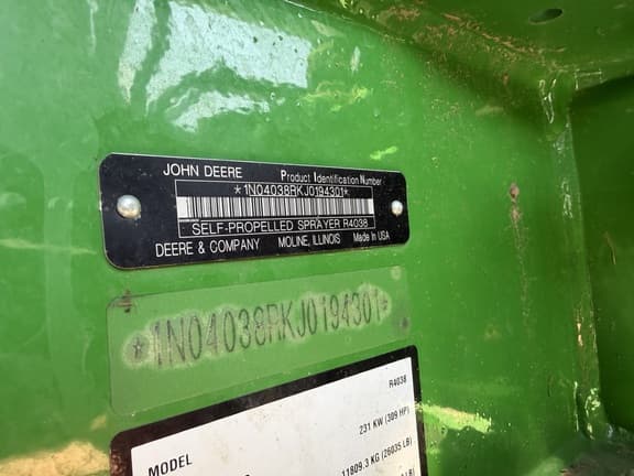 Image of John Deere R4038 equipment image 1