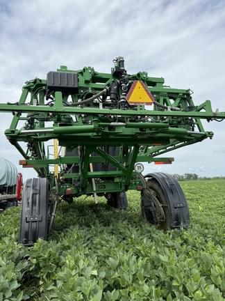 Image of John Deere R4038 equipment image 1