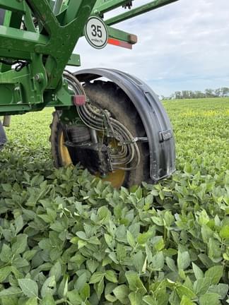 Image of John Deere R4038 equipment image 4