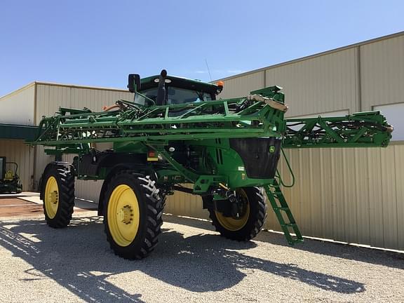 Image of John Deere R4038 equipment image 4