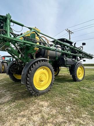 Image of John Deere R4038 equipment image 4