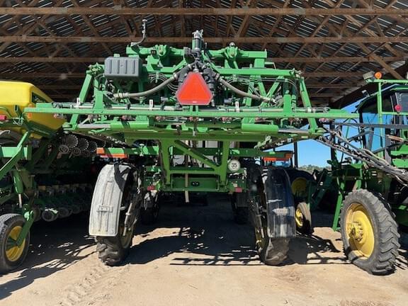 Image of John Deere R4038 equipment image 3