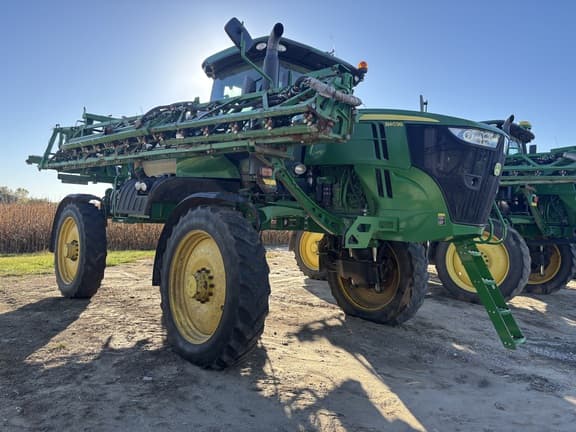 Image of John Deere R4038 equipment image 1
