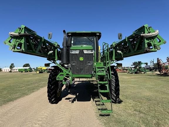 Image of John Deere R4038 equipment image 3