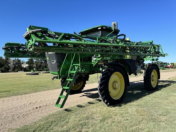 Image of John Deere R4038 equipment image 4