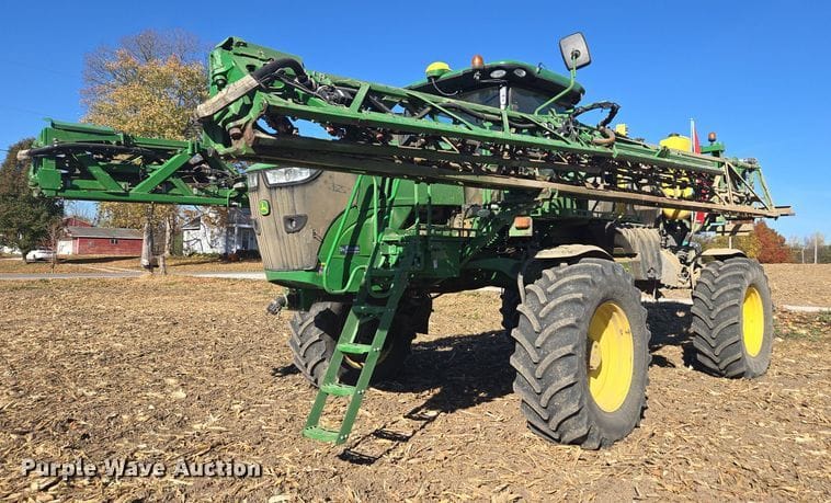 2018 John Deere R4038 Equipment Image0