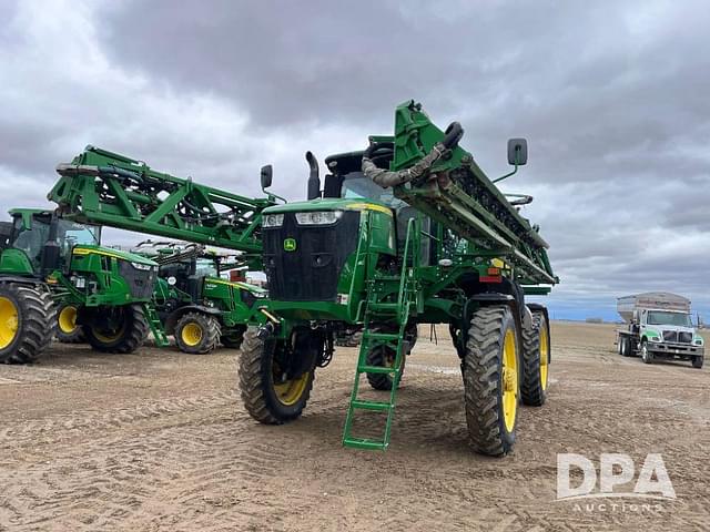 Image of John Deere R4038 equipment image 1