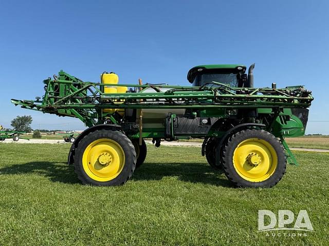 Image of John Deere R4038 equipment image 4