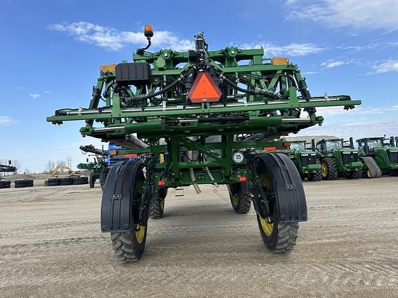 Image of John Deere R4045 equipment image 4