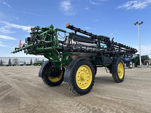 Image of John Deere R4045 equipment image 3