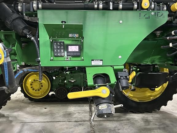 Image of John Deere R4045 equipment image 3