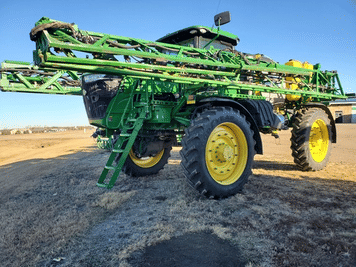 Main image John Deere R4045
