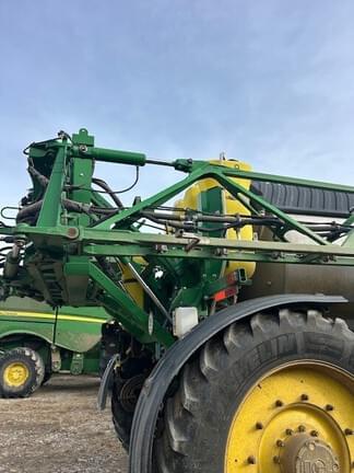 Image of John Deere R4045 equipment image 3