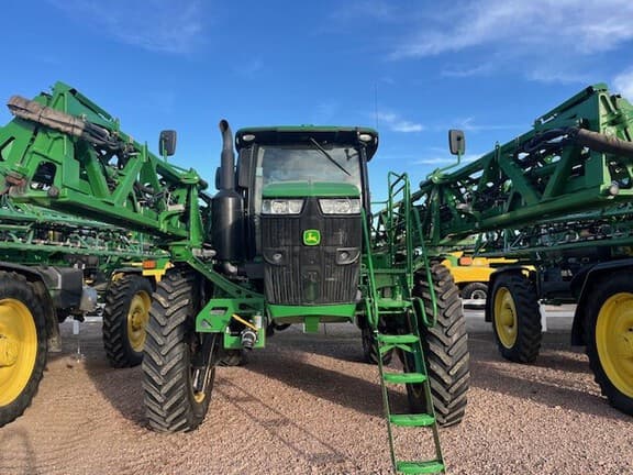 Image of John Deere R4045 equipment image 1