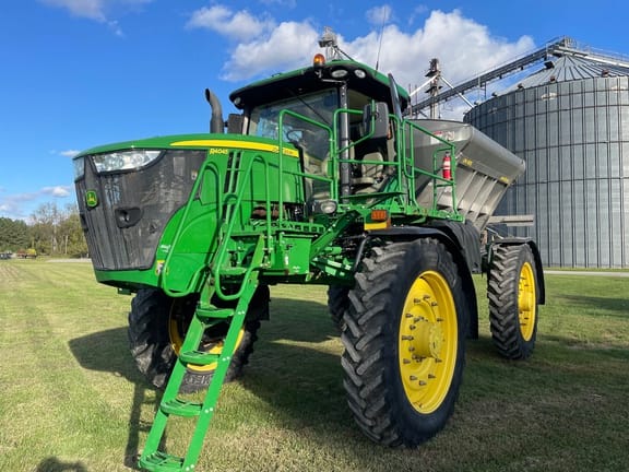 2018 John Deere R4045 Equipment Image0