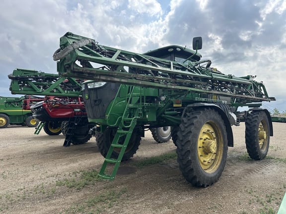 2018 John Deere R4045 Equipment Image0