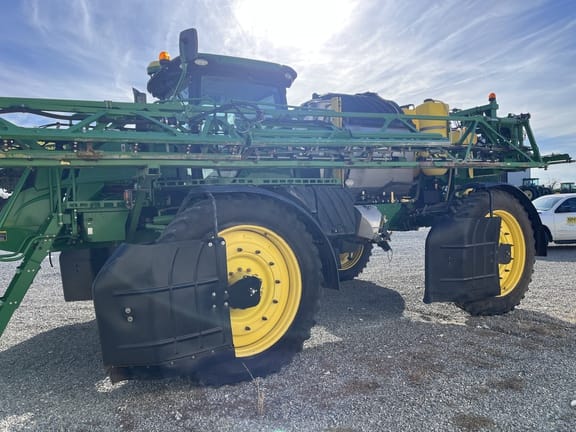 2018 John Deere R4045 Equipment Image0