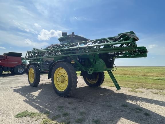 Image of John Deere R4045 equipment image 1
