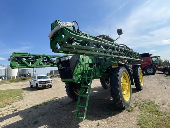 Image of John Deere R4045 equipment image 3